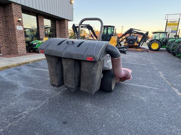 Image of Gravely Pro-Turn 460 equipment image 3