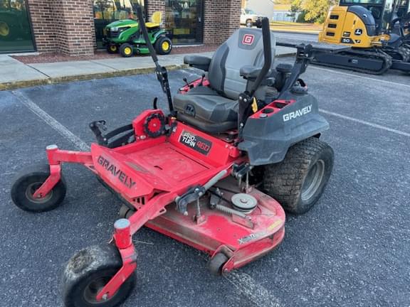 Image of Gravely Pro-Turn 460 equipment image 2