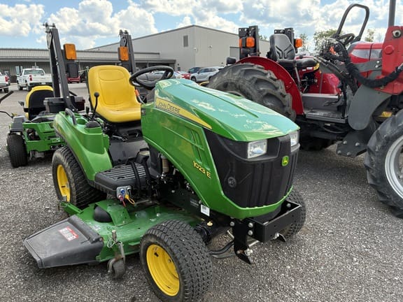 2019 John Deere 1023E Equipment Image0