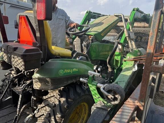 Image of John Deere 1023E equipment image 2