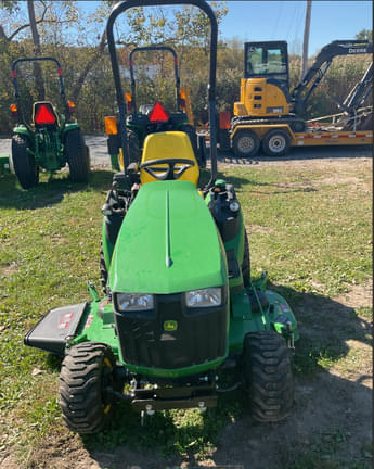 Image of John Deere 1025R Image 1