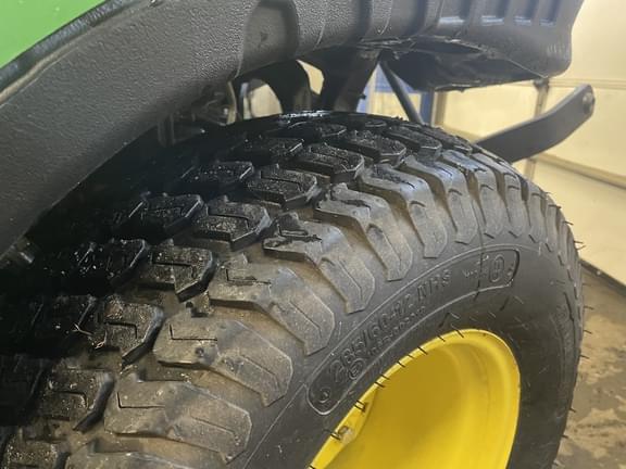 Image of John Deere 1025R equipment image 3