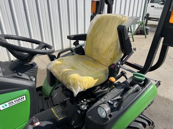 Image of John Deere 1025R equipment image 4