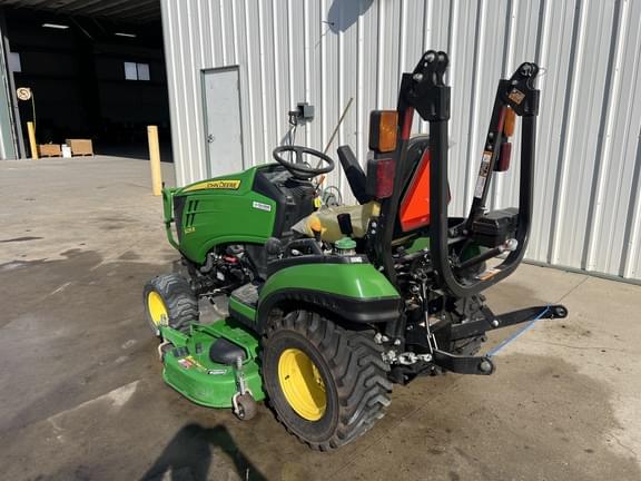 Image of John Deere 1025R equipment image 3