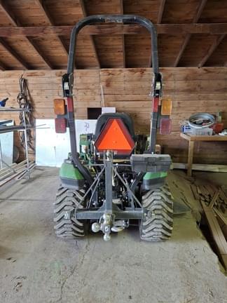 Image of John Deere 1025R equipment image 4