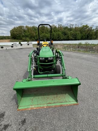 Image of John Deere 1025R equipment image 3