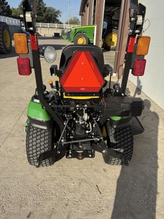Image of John Deere 1025R equipment image 3