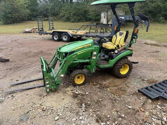 Image of John Deere 1025R equipment image 1