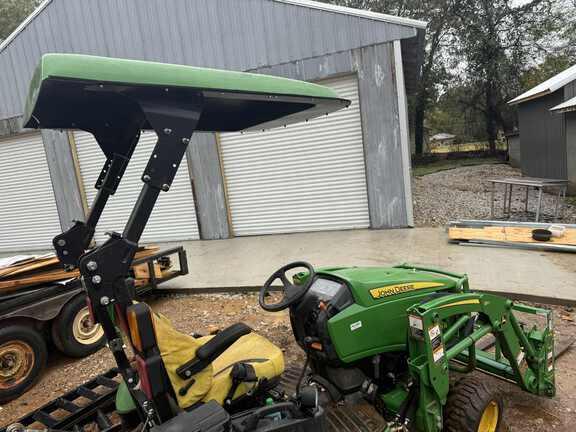 Image of John Deere 1025R equipment image 2