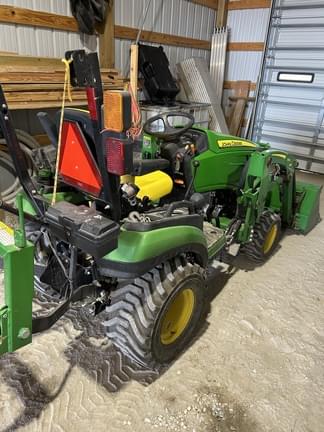 Image of John Deere 1025R equipment image 2