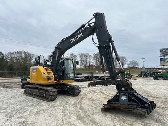 Image of John Deere 135G equipment image 3