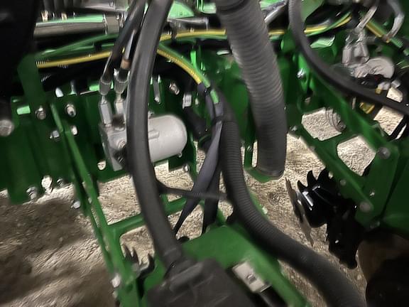 Image of John Deere 1775 equipment image 2