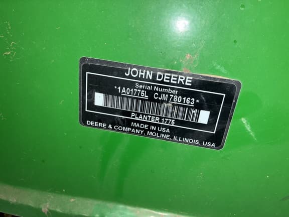 Image of John Deere 1775 equipment image 4