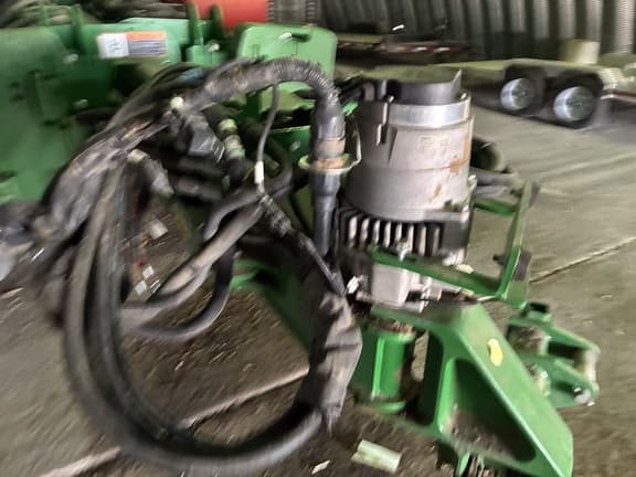 Image of John Deere 1775 equipment image 3