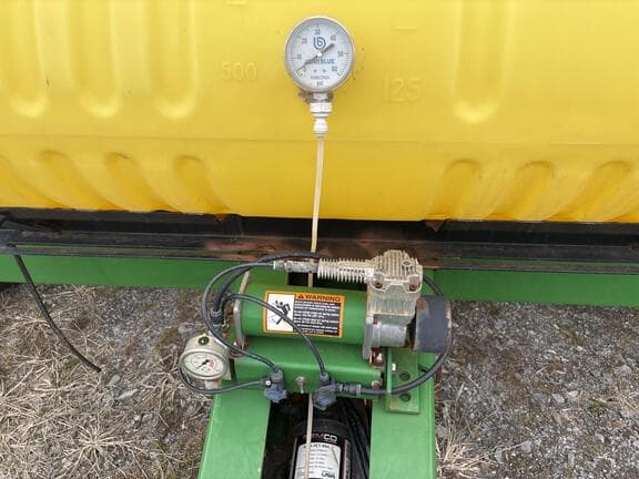 Image of John Deere 1785 equipment image 2