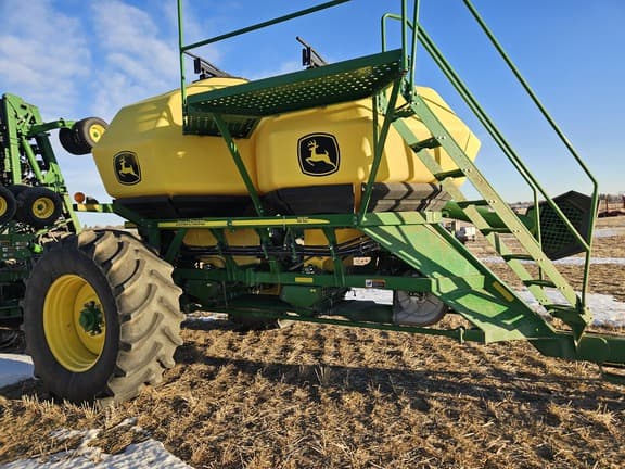 Image of John Deere 1890 equipment image 2