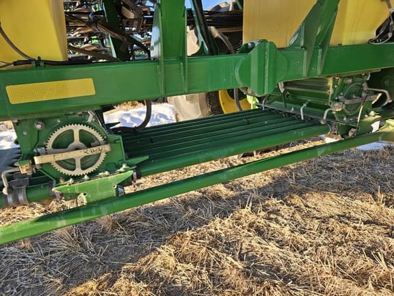 Image of John Deere 1890 equipment image 4