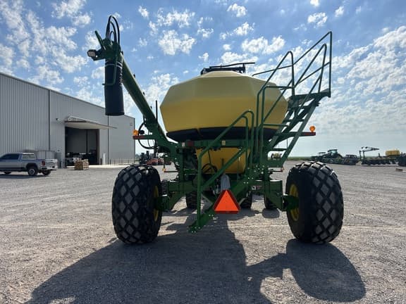 Image of John Deere 1890 equipment image 4