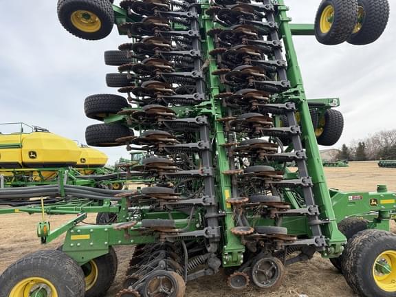 Image of John Deere 1890 equipment image 4