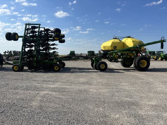 Image of John Deere 1890 equipment image 1