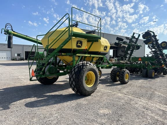 Image of John Deere 1890 equipment image 4