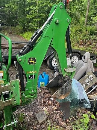 Image of John Deere 2025R equipment image 2