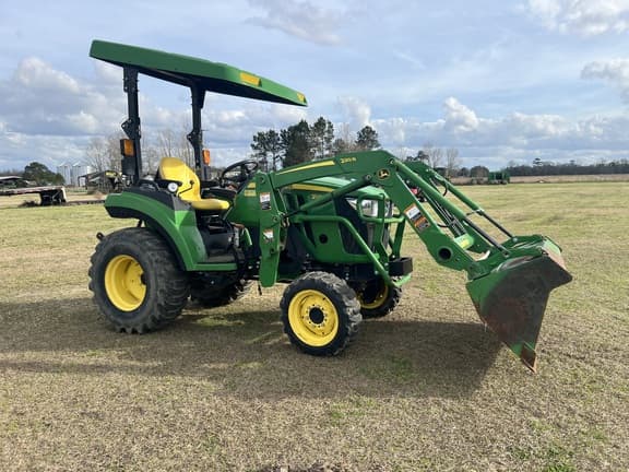 Image of John Deere 2032R equipment image 1