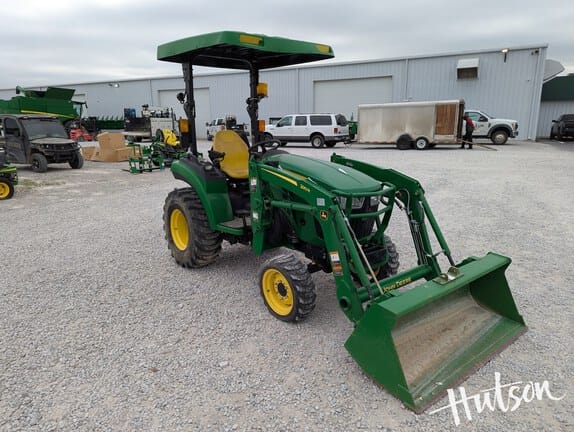 2019 John Deere 2038R Equipment Image0