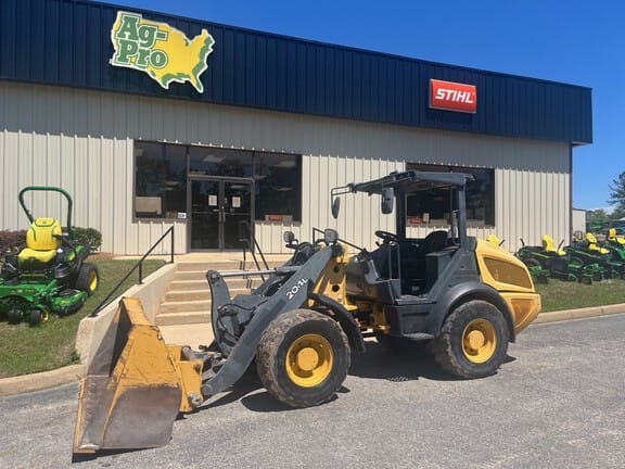 2019 John Deere 204L Equipment Image0