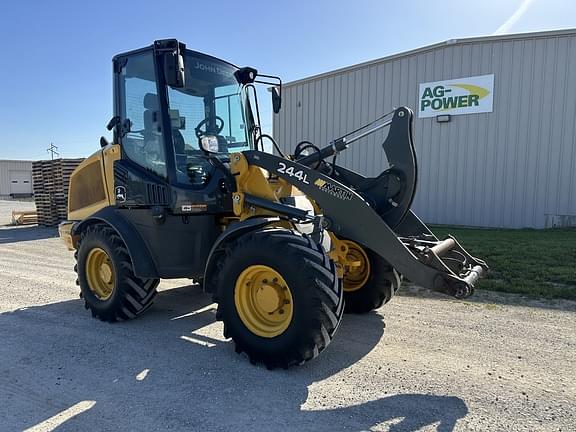 Image of John Deere 244L Primary image
