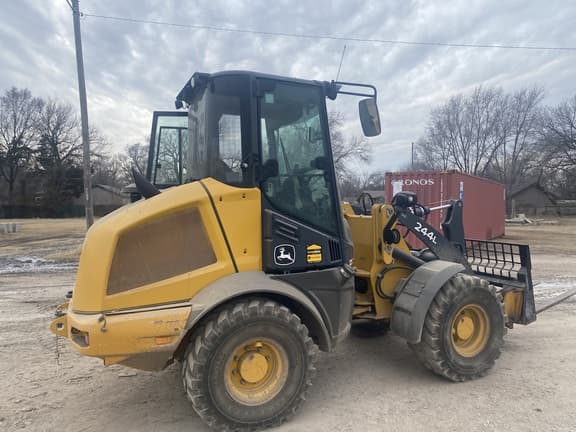 Image of John Deere 244L equipment image 2