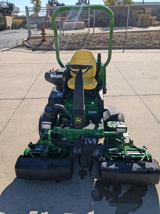 Image of John Deere 2500B equipment image 2