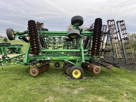 Image of John Deere 2660VT equipment image 1