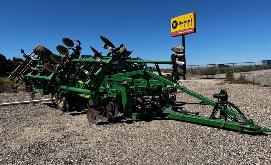 John Deere 2730 Equipment Image0