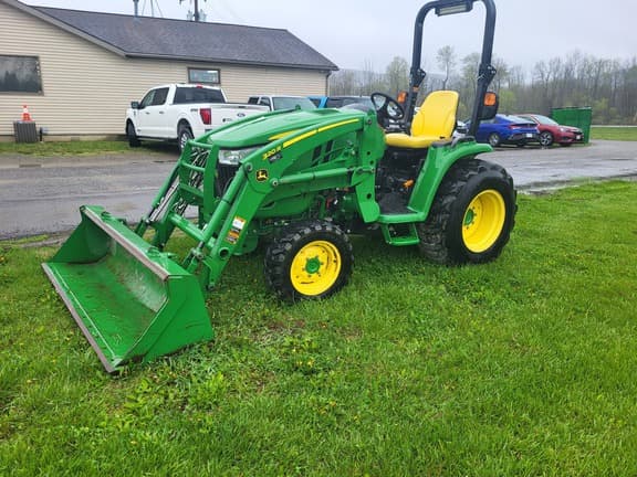 Image of John Deere 3033R Primary image