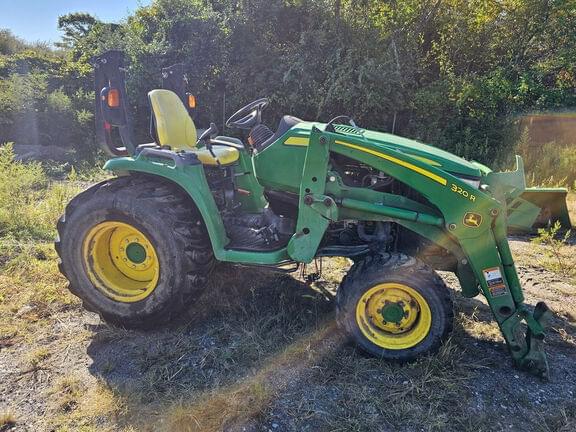 Image of John Deere 3039R Image 0