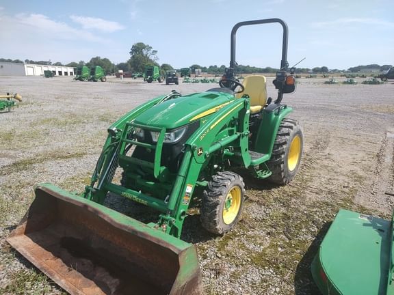 2019 John Deere 3046R Equipment Image0
