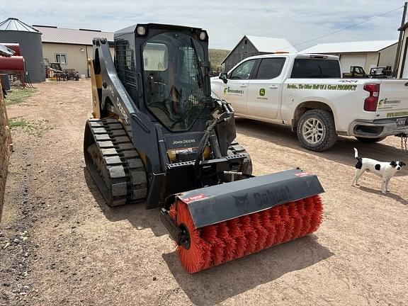 Image of John Deere 317G equipment image 1