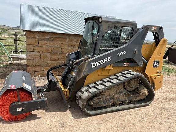 Image of John Deere 317G Primary image