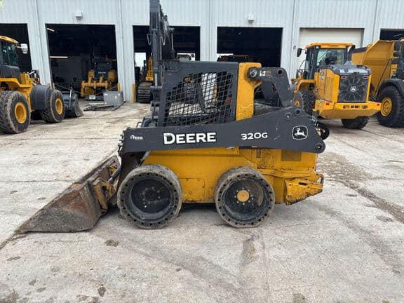 Image of John Deere 320G equipment image 1