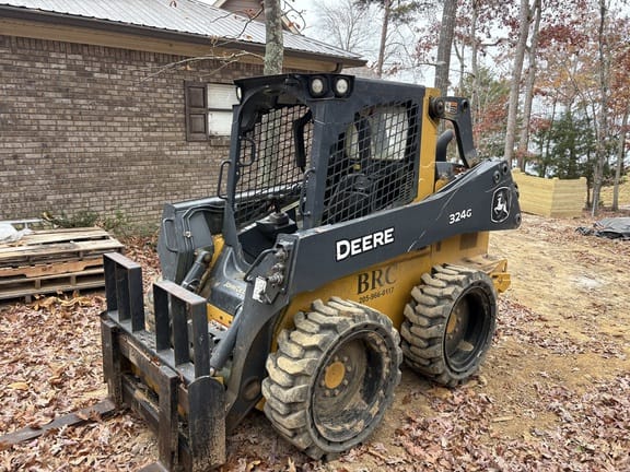 2019 John Deere 324G Equipment Image0