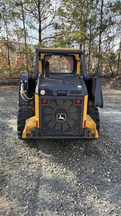 Image of John Deere 324G equipment image 3