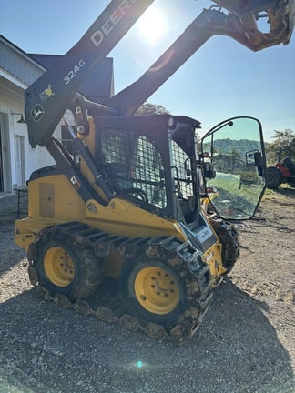 2019 John Deere 324G Equipment Image0