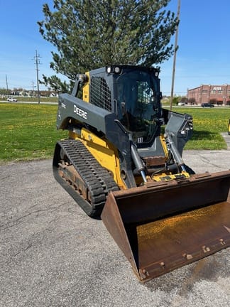 2019 John Deere 331G Equipment Image0