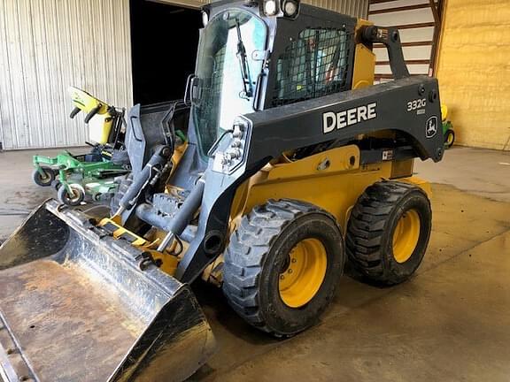 Image of John Deere 332G equipment image 2
