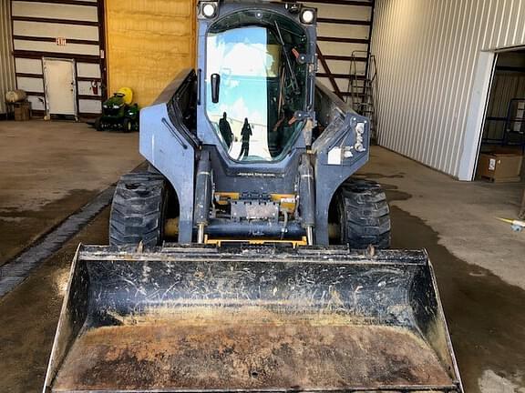 Image of John Deere 332G equipment image 1