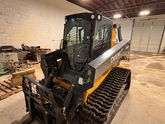 Image of John Deere 333G equipment image 2