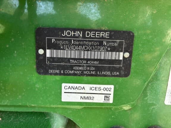 Image of John Deere 4044M equipment image 2