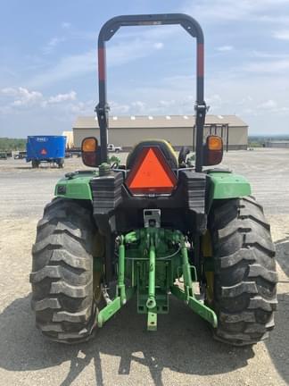 Image of John Deere 4044R equipment image 3