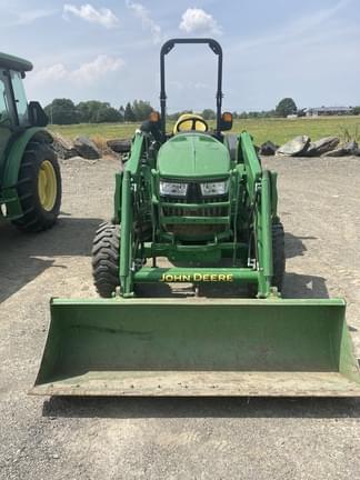 Image of John Deere 4044R equipment image 2